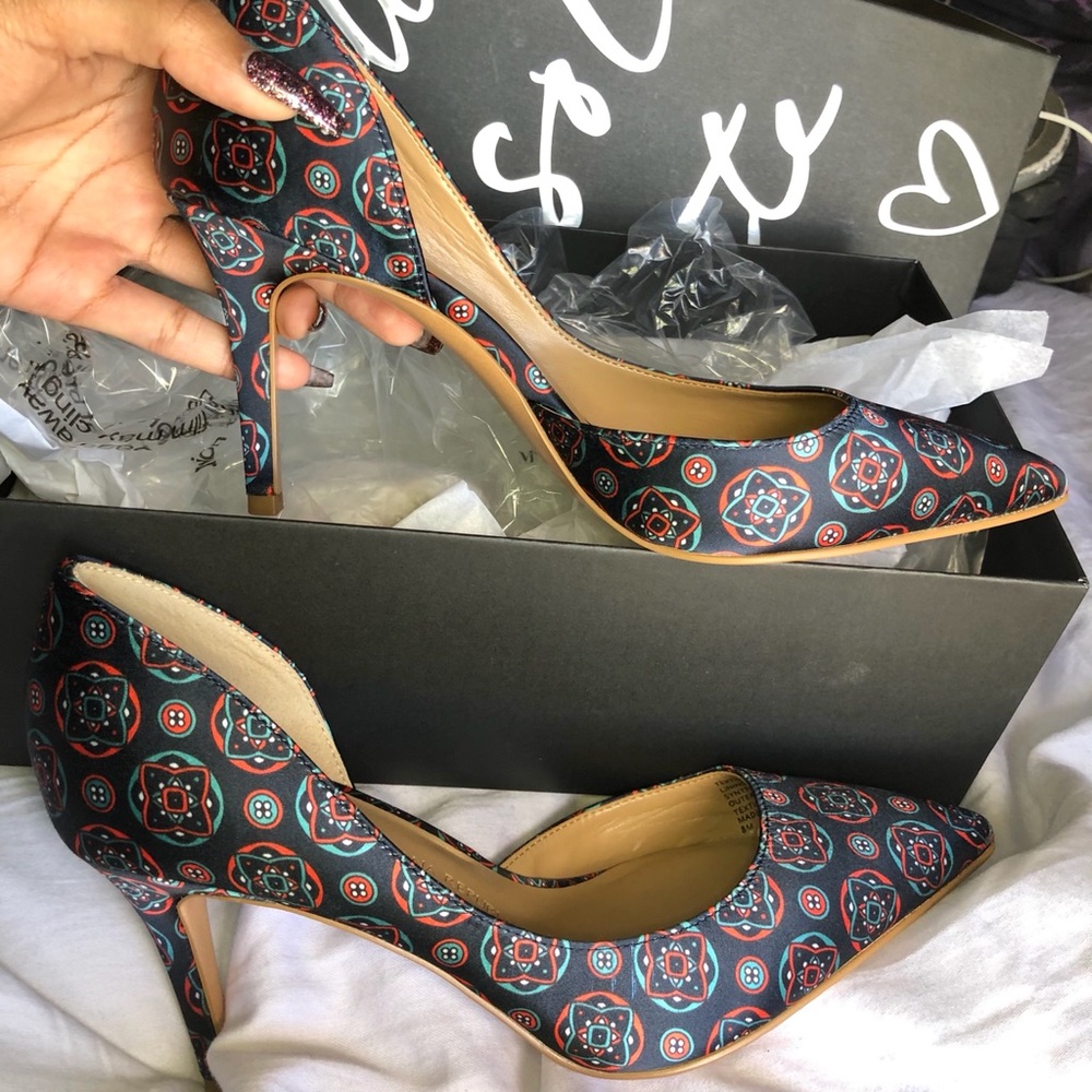Banana Republic D’Orsay Andilla Navy Multi Pumps